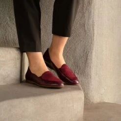 Lace Wine Glazed Leather -Dansko f23 LaceWine 2400x2400 1