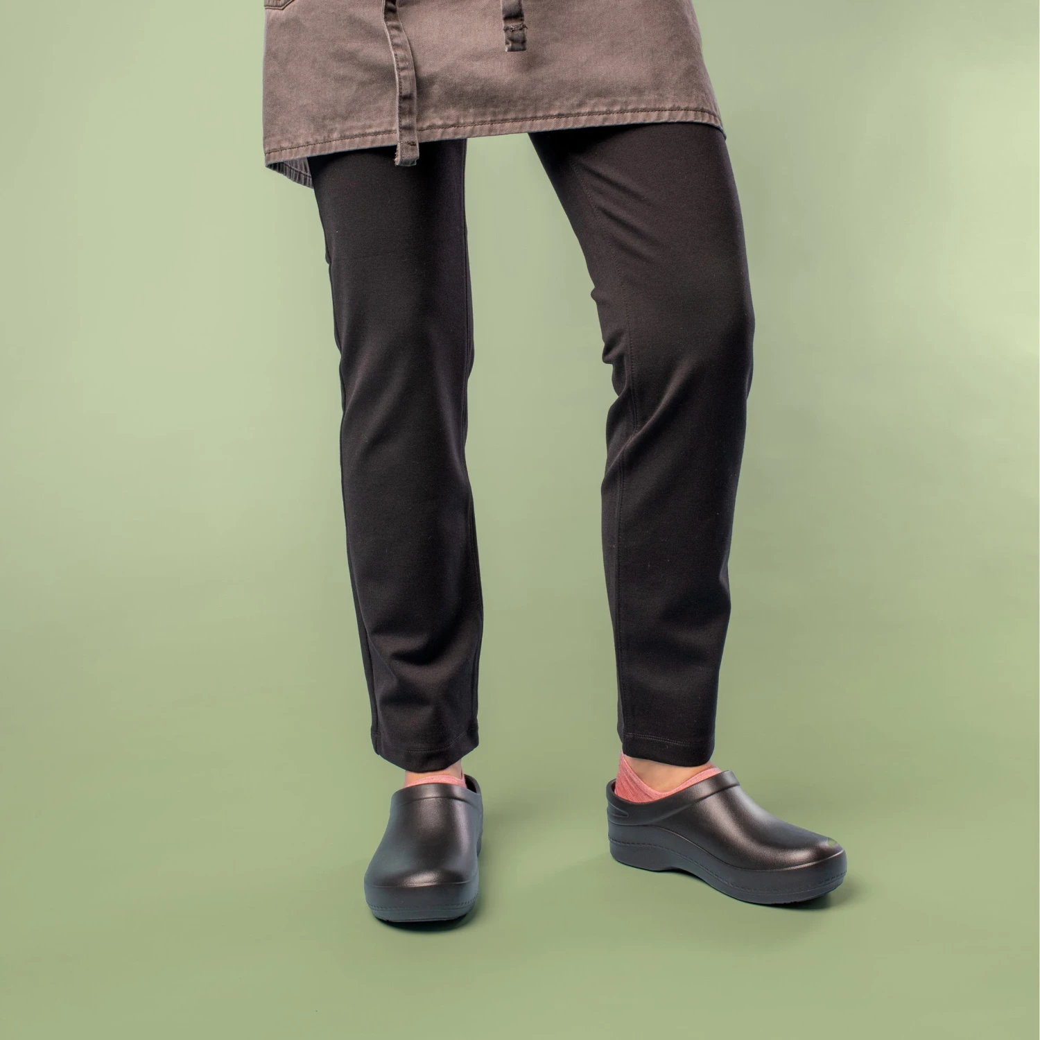 Dansko Kaci Black Molded 3 Dansko Kaci Black Molded - Image 3